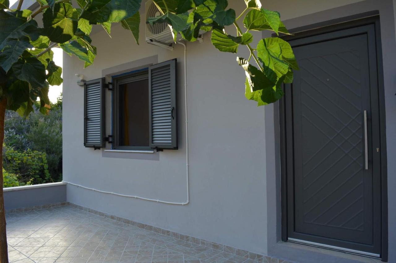 Anthemis Apartment Mathés Exterior foto